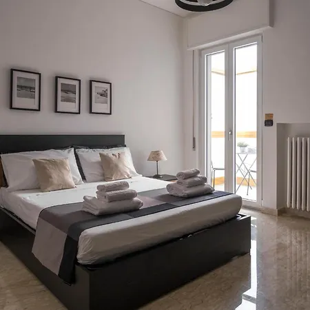 Caliph House 128 * Bari