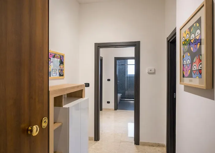 Caliph House 128 Bari